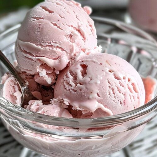 Rhubarb Ice Cream: Tangy, Creamy Summer Bliss at Home