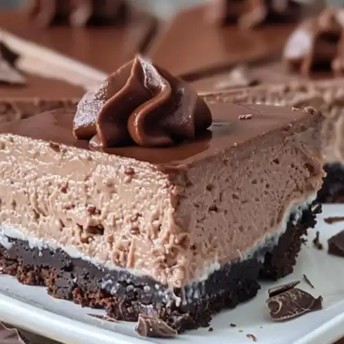 No-Bake Chocolate Cheesecake Bars